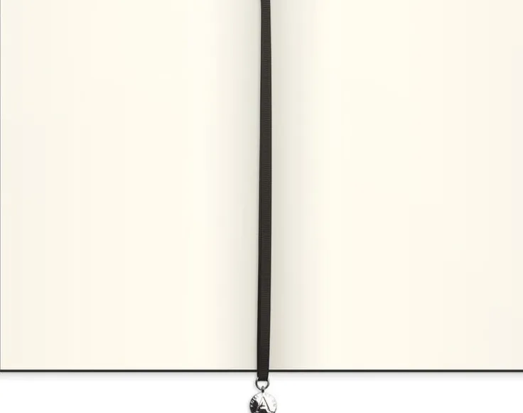 Anteckningsbok A5 olinjerad soft svart