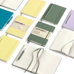 Anteckningsbok Leuchtturm A5 prickad oceanblå