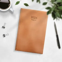 Kalender 2026 Dagbok cognac konstläder