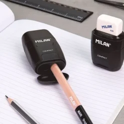 Pennvässare Milan Compact Shadow med sudd svart